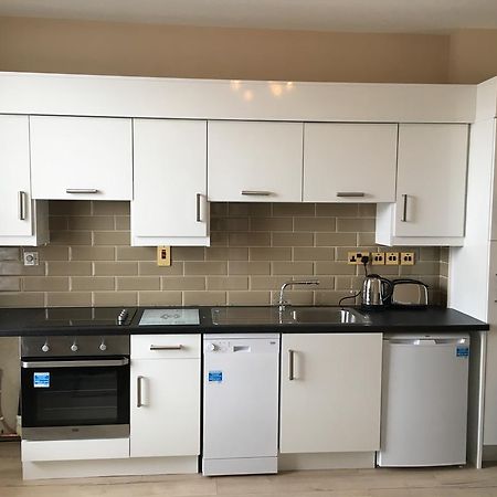 Blessings Studio Apartments Cootehill Екстер'єр фото