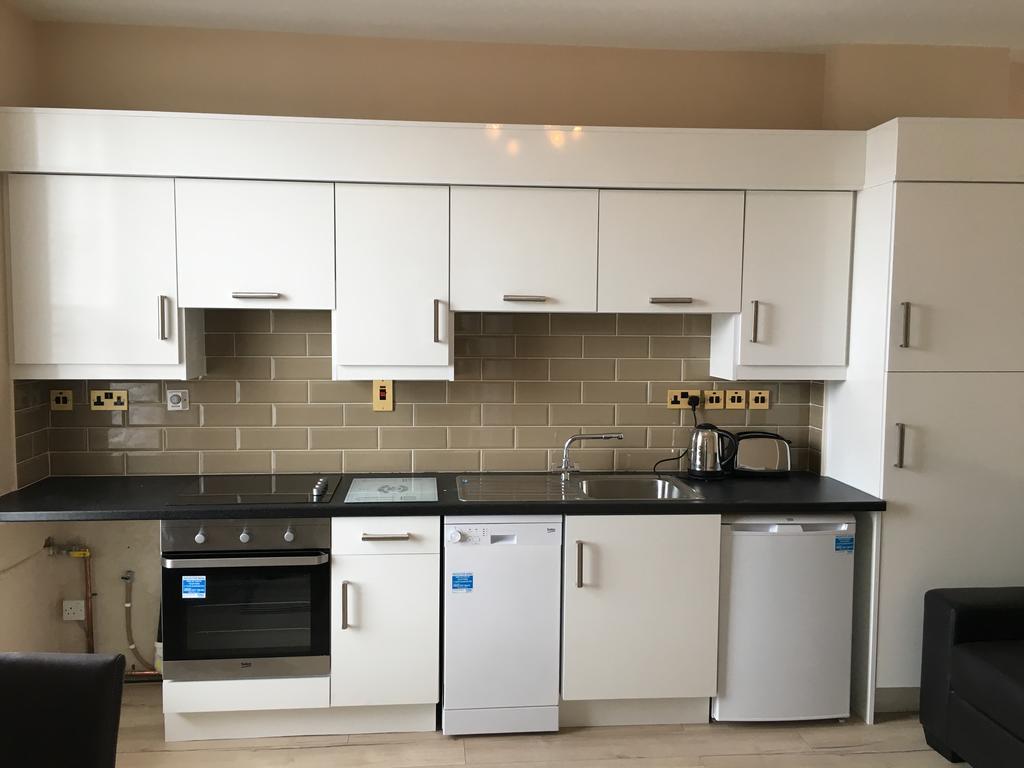 Blessings Studio Apartments Cootehill Екстер'єр фото