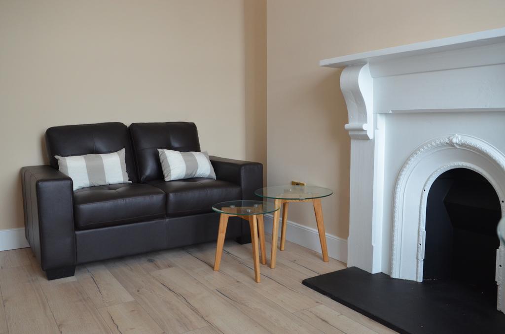 Blessings Studio Apartments Cootehill Екстер'єр фото