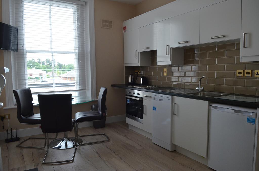 Blessings Studio Apartments Cootehill Екстер'єр фото